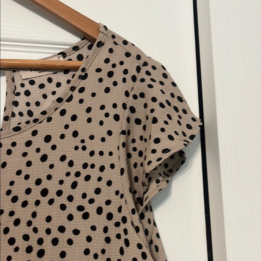 Maternity Ruffled Cap Sleeve Blouse - Picture 4 of 6